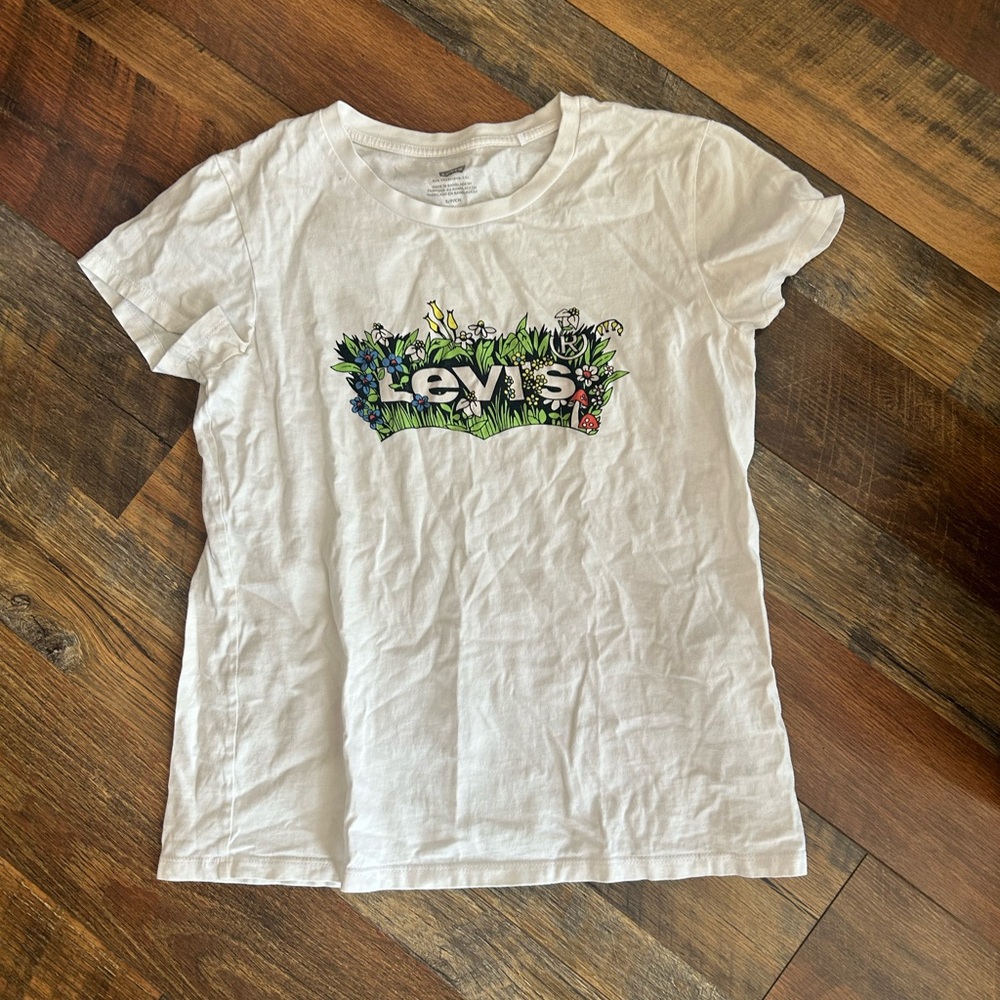 Levi's White Short Sleeve Tee with Floral Garden Logo